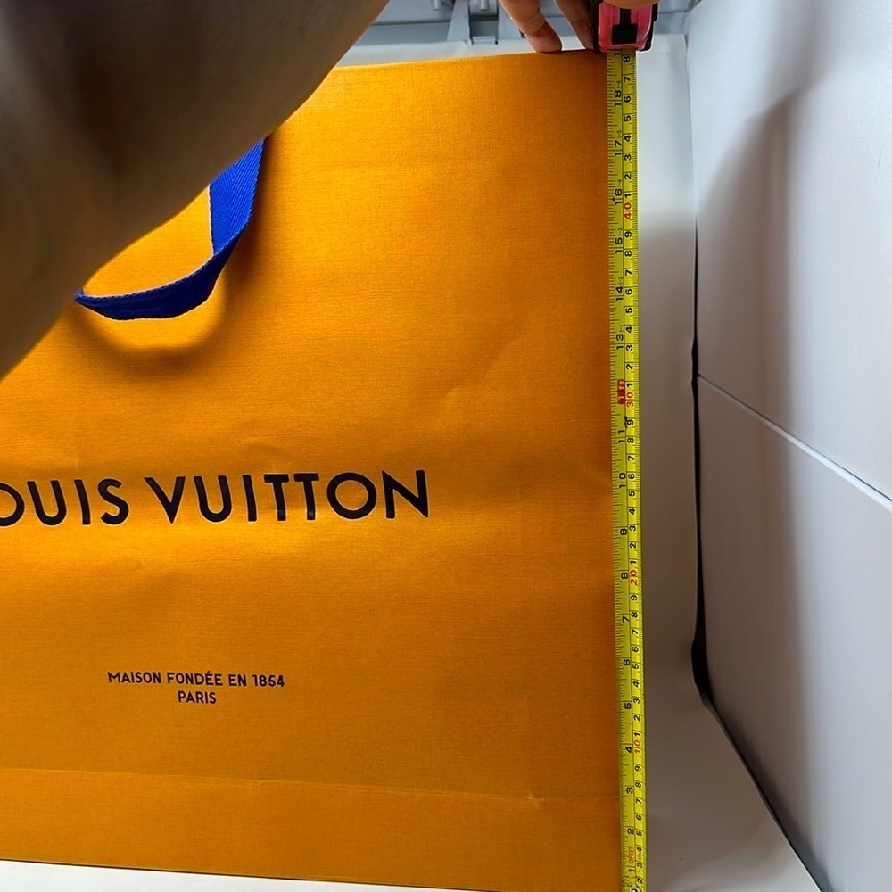 Louis Vuitton Extra Large Shopping Bag 19” x 21” x 5” - Picture 3 of 7